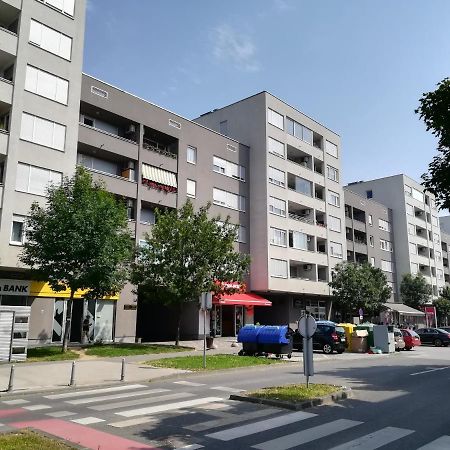 Apartments Dora Zagreb Eksteriør billede