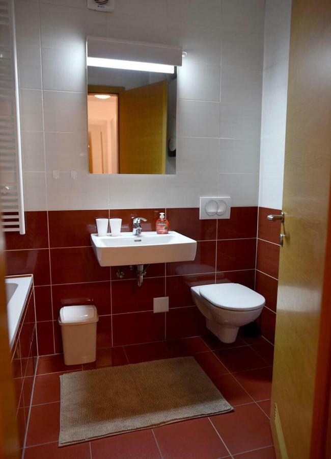Apartments Dora Zagreb Eksteriør billede